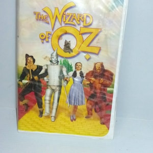 A122217BB11 Warner Bros. WIZARD of OZ Vhs Movie Vintage Vhs image 1