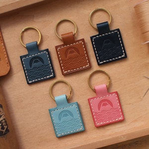 Mount Fuji Qinghai Wave Leather Keychain (Handmade)