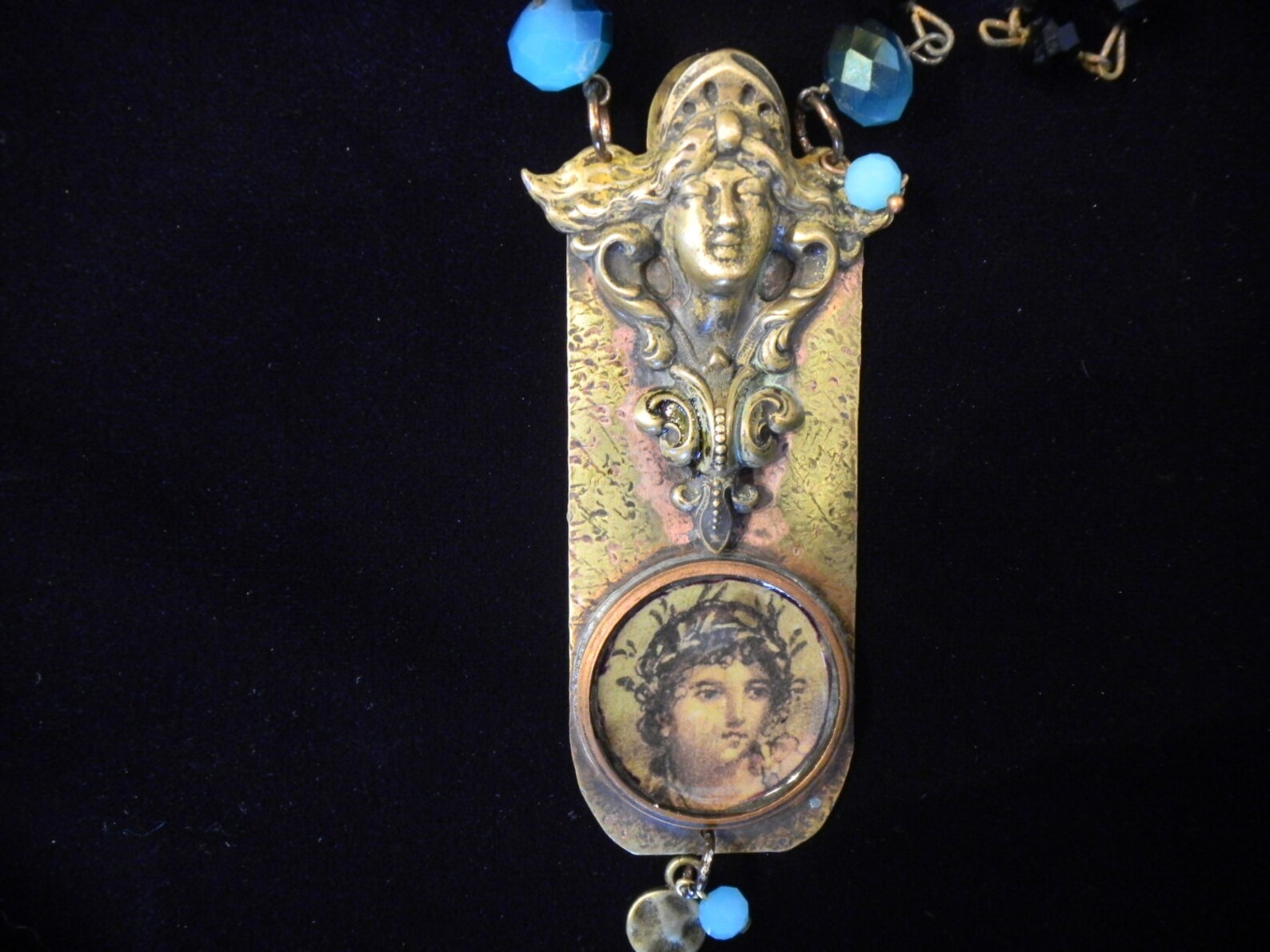 1929 goddess necklace Clearance