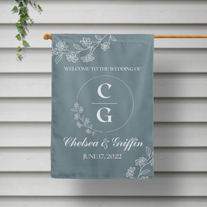 Wedding Flag, Personalized Garden Flag, Welcome Yard Sign, Backyard Wedding, Outdoor Decor - Custom Colors