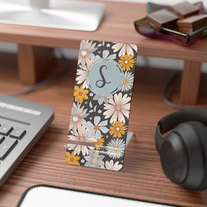 Personalized Cell Phone Stand, Teacher Appreciation, Back to School Gift, Cute Phone Holder, Desk Accessories