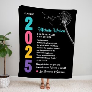 Graduation Gift for Her, Personalized Graduation Blanket, Class of 2025, Niece Graduation - Choose your Colors