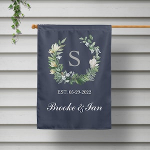 Wedding Flag, Personalized Garden Flag, Welcome Yard Sign, Backyard Wedding, Newlywed Gift - Custom Colors