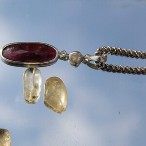 925 Sterling Zilver, Diamond Hanger, Rough Diamond Hanger, Raw Diamond, Natural Diamond, Handgemaakt, Uncut Diamond, Natural Ruby, Ruby