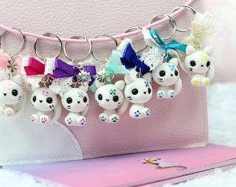 Cat keychain, cute cat, kawaii keychain, cat charm, kawaii charm, kawaii key chain, animal key chain, kawaii style, key charm pendant