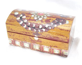 Indian Jewelry Themed Box, decoupage box, trinket box, jewelry box, keepsake box, decorative box, home accent, home decor, desk accessory