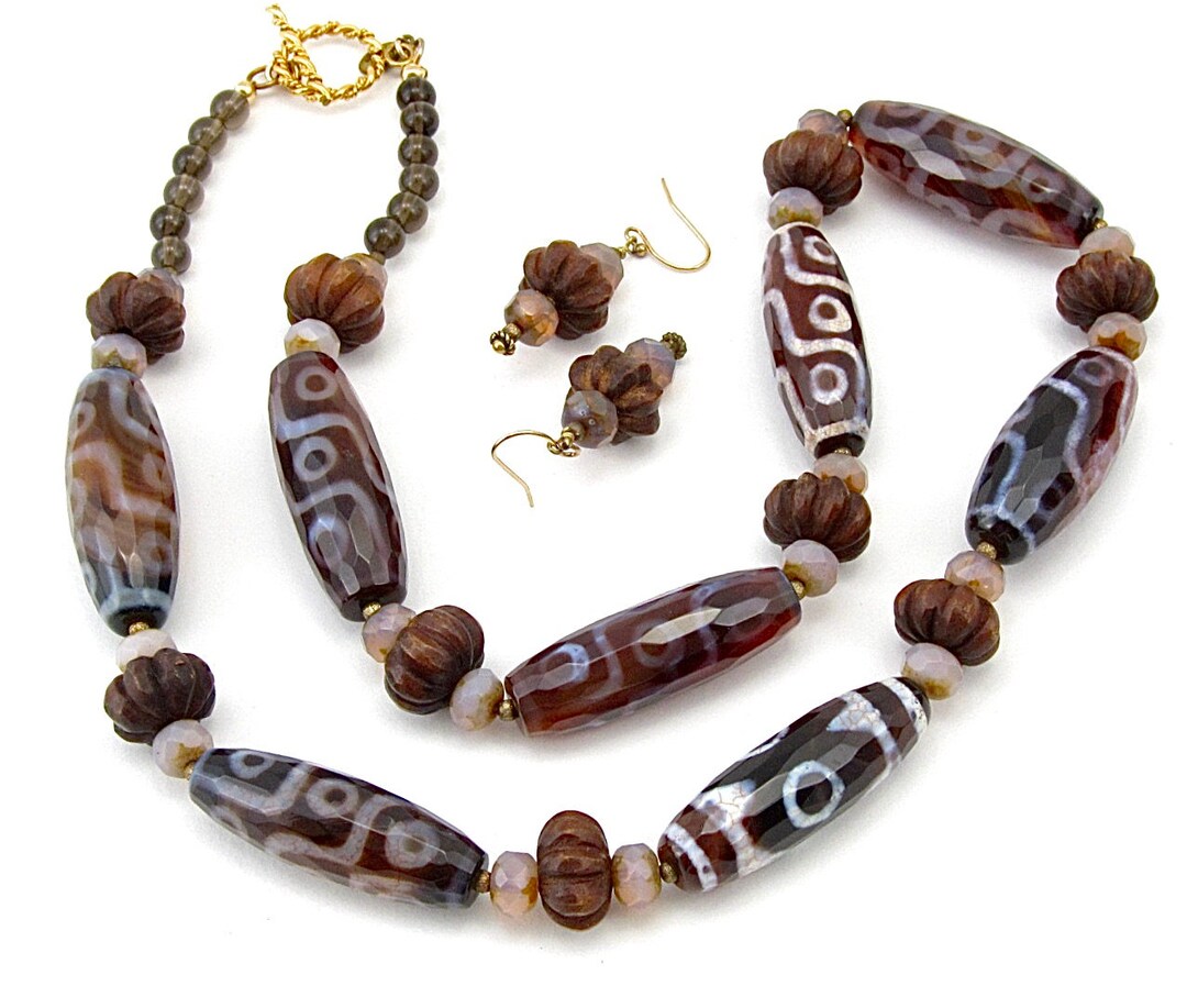 チベットのジアゲートネックレスセット：ツゲのビーズ、民族部族の
