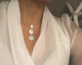 Layered necklace with white mother of pearl drops