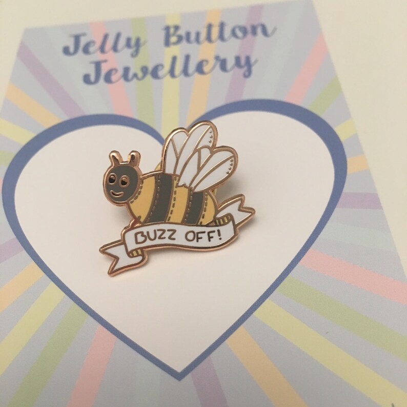 Buzz Off Bee Enamel Pin imagem 2