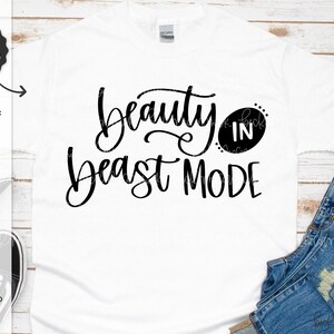 Belleza en modo bestia SVG - Archivo de silueta - Archivo Cricut - SVG con letras a mano - Cricut Svg - Girl Power Svg - SVG feminista - Fuerza Svg