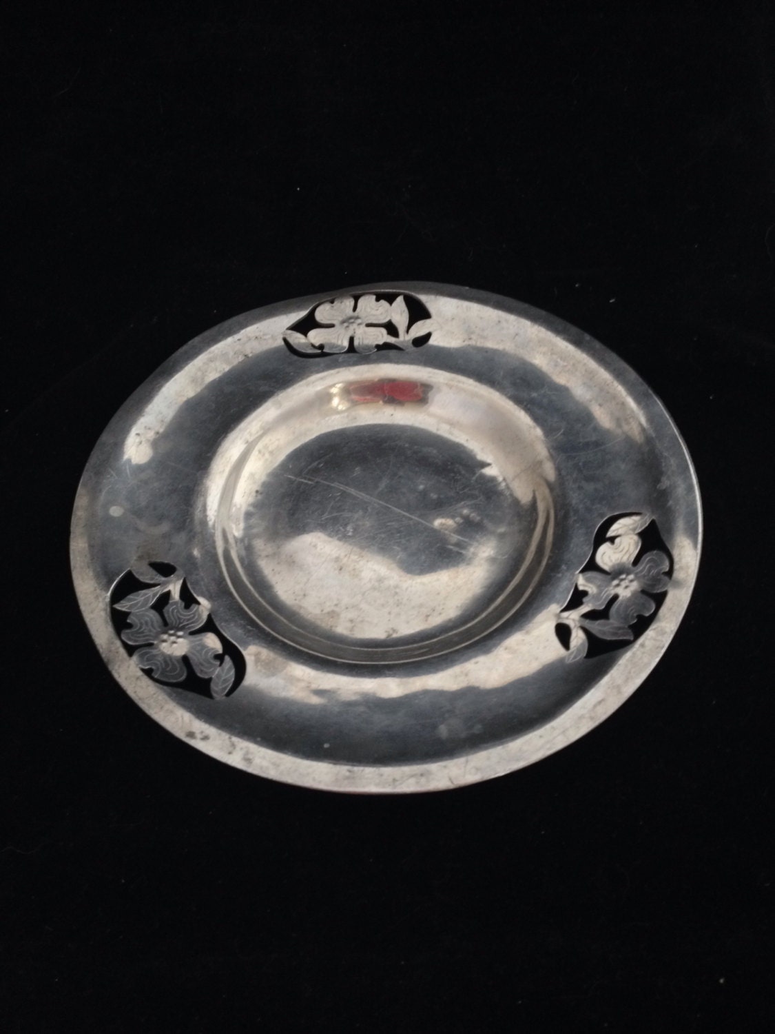 Mid Century Riverwood Crafts pewter plate with dogwood designs Etsy