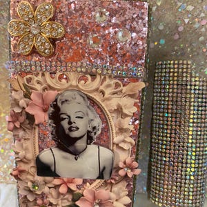 marilyn monroe cigarette case Marilyn Monroe Cigarette Case,cigarette Fits 100's or Reg With Lighter  Sleeve