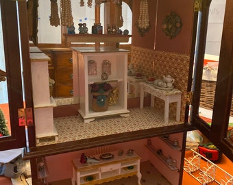 antique victorian dollhouse