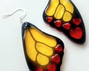 Butterfly hearts dangles earrings - Unique gift - Different colours to choose!