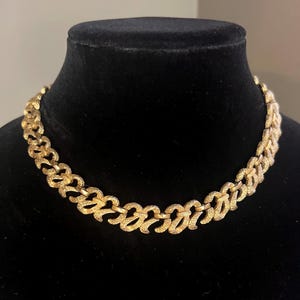 Vintage Monet Textured Gold-Tone Chain Necklace – 1970s Statement Chunky Link Collar