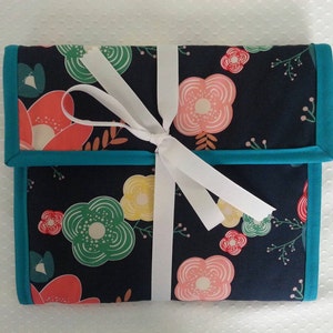 Travel jewelry case, Jewelry Roll, Jewelry Organizer / Knitting, crochet, or craft organizer - Navy floral