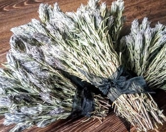Organic Thyme flower sprigs, gathered and dried in bunches, harvested from the mountains behind my home in Turkey. Healthy and delicious!