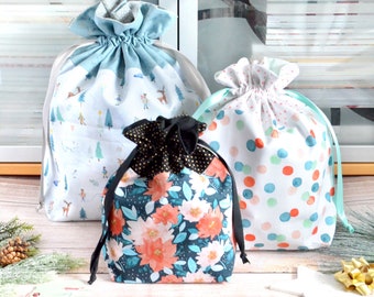 Winter Gift Bag, Woodland Gift Wrap, Knitting Project Bag, Holiday Gift Sack, Small Drawstring Bag, Reusable Wrapping Christmas Present Sack