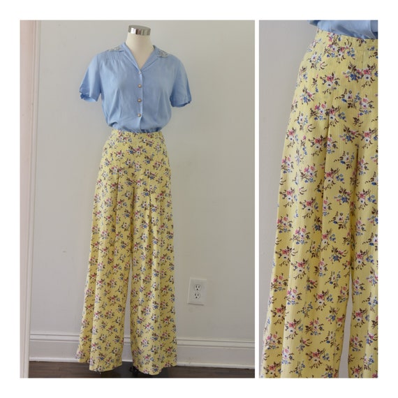Alley Cat by Betsey Johnson 1970s Yellow Floral Pa