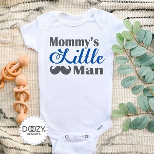 Mommy&#39;s Little Man Mustache Onesie ® Bodysuit, Mommy Baby Outfit, Mustache Onesie, Newborn Baby Boy Clothes, Baby Shower Gifts for Boy