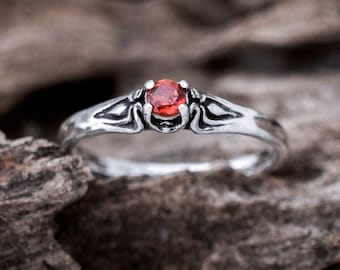 Nature Inspired Ring "Bud"| Garnet Ring | Alternative Engagement Ring | Statement Ring |  Nature Ring | Twig Ring | Elven Ring, Unique Ring