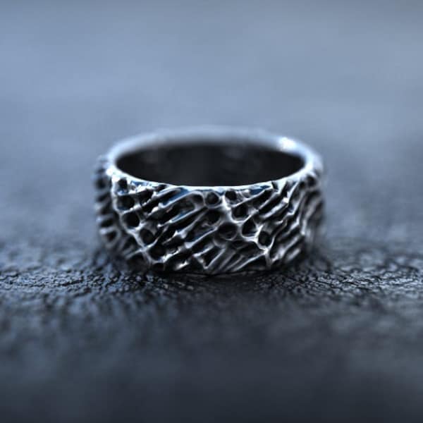 Gothic Engagement Ring | Gothic Jewelry  | Cyberpunk Clothing  | Xenomorph Ring  | Hr Giger Inspired  | Textured Silver Ring