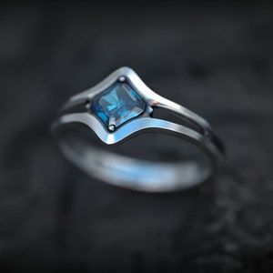 Granaat verlovingsring Januari Birthstone Ring Fijne ring Alternatieve verlovingsring Solitaire verlovingsring afbeelding 4