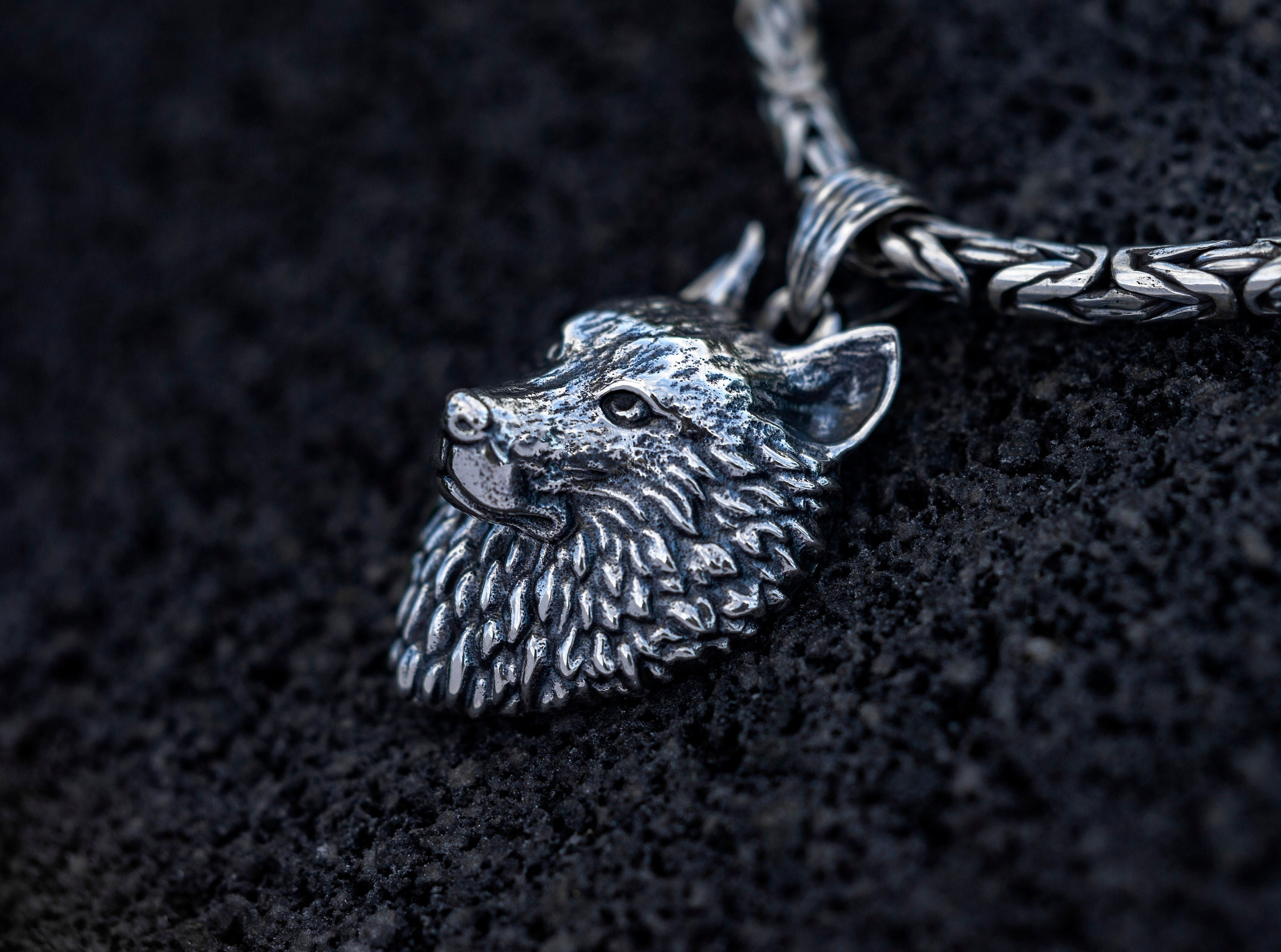 Wild Wolf Necklace | Wolf Head Pendant | Silver Wolf Men