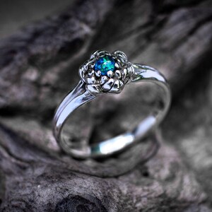 Sterling Silver Rainbow Moonstone Ring, Silver Flower Design image 6