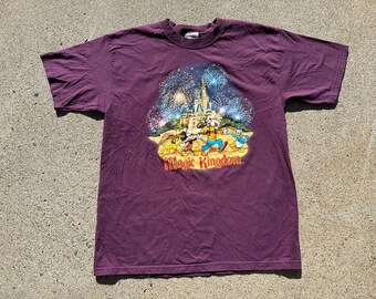 DISNEY Magic Kingdom 90s ヴィンテージ Tシャツ L Vtg 90s Walt Disney World Mickey and Friends Magic Kingdom Printed