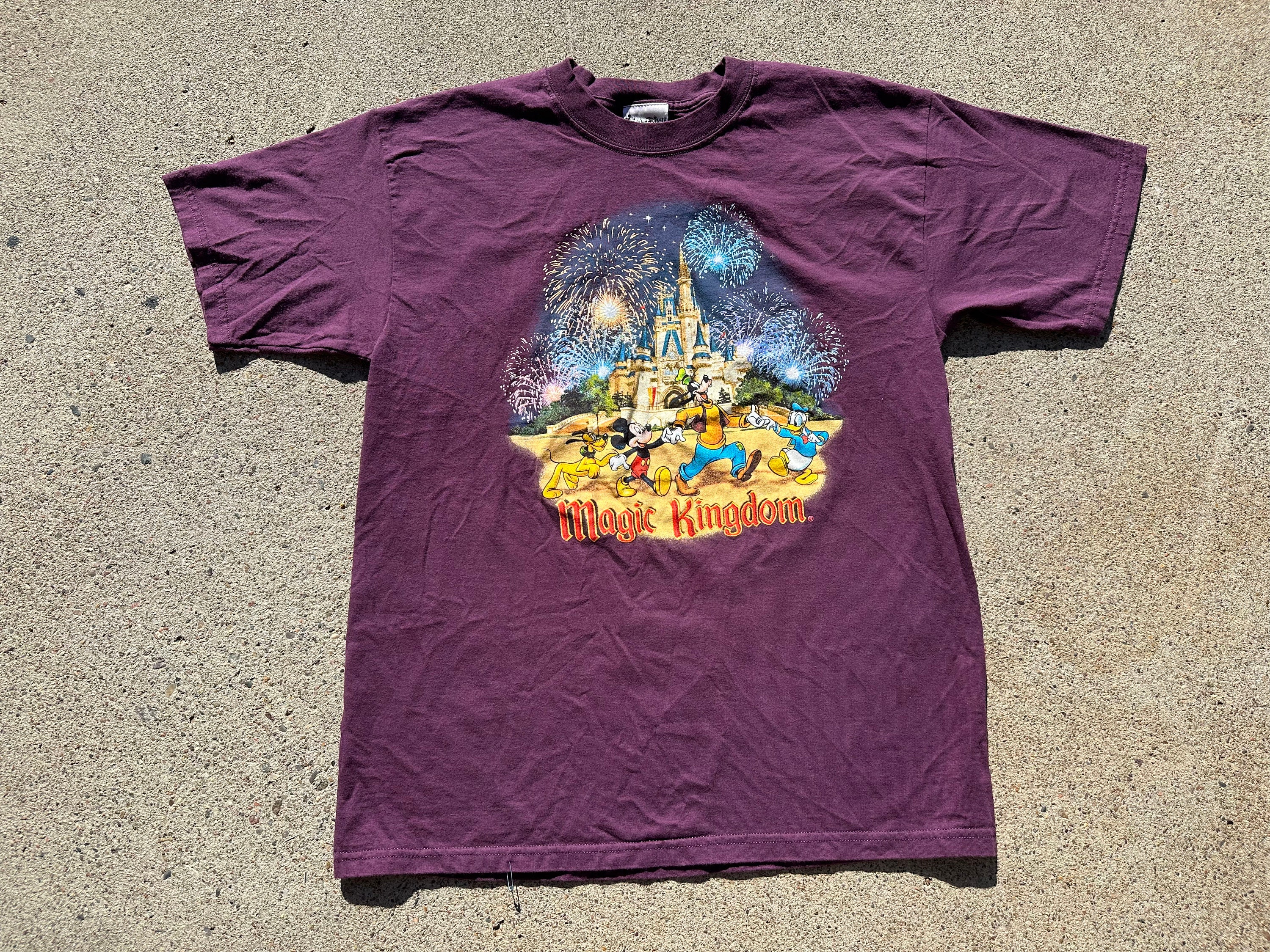 Vtg 90s Walt Disney World Mickey and Friends Magic Kingdom Printed