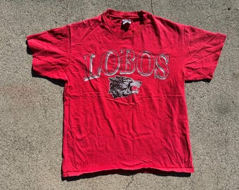 Vtg 90s NCAA University of New Mexico Lobos Graphic Printed Single Stitch T-Shirt