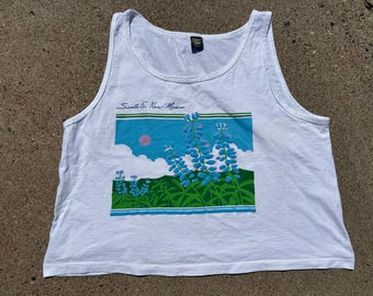 Camiseta sin mangas holgada con estampado abullonado estilo vintage de los 90 de Santa Fe, Nuevo México.