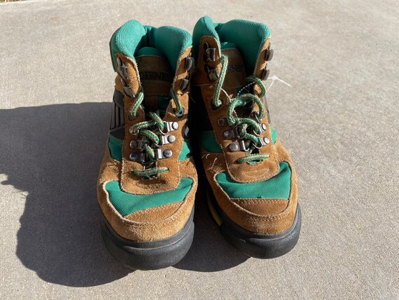 Vtg 90s Wilderness Women's Leather Hiking Boots - image 3