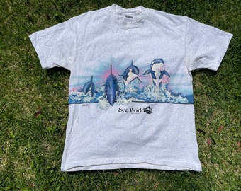 VTG 1989 Sea World Wrap-Around Print Single Stitch T-Shirt