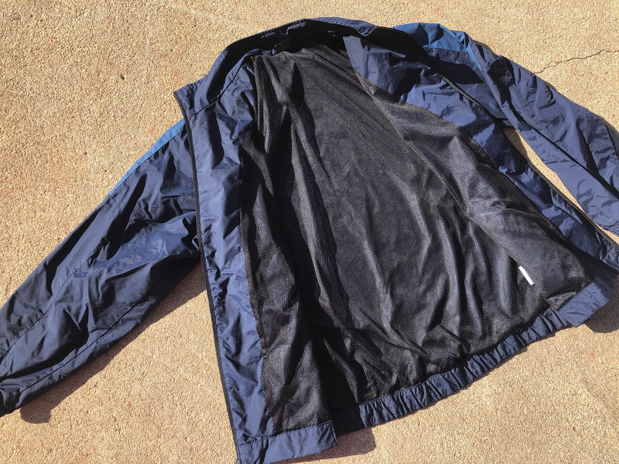 zip up windbreaker nike