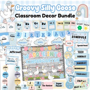 Peut inclure: Un ensemble de décoration de classe sur le thème groovy. Comprend des cartes d'alphabet, une bannière d'anniversaire, un emploi du temps, une station d'affirmation, etc. Avec des oies de dessin animé et le texte "Waddle Into Kindergarten."