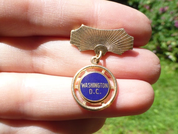 Antique Victorian Washington, D.C. Souvenir Brooc… - image 1