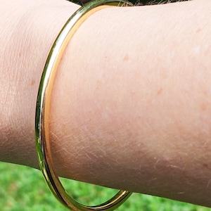 Vintage 14k Yellow Gold Bangle Bracelet, Great for Stacking, Amazing Look! Great Gift Idea! So Beautiful! Modern