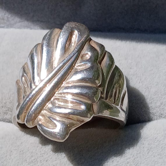 Vintage Leaf Pattern Solid Sterling Silver Bold P… - image 5