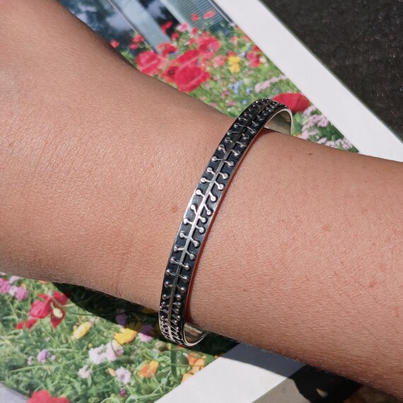 Bold Modernist Vintage Solid Sterling Silver Bang… - image 4