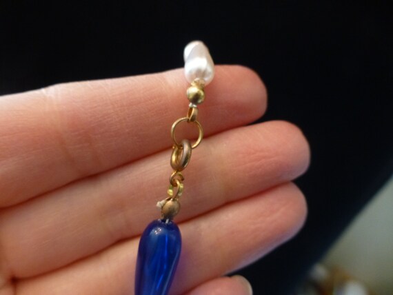 Vintage 1970s Blue Lucite and Faux Pearl Bead Nec… - image 3