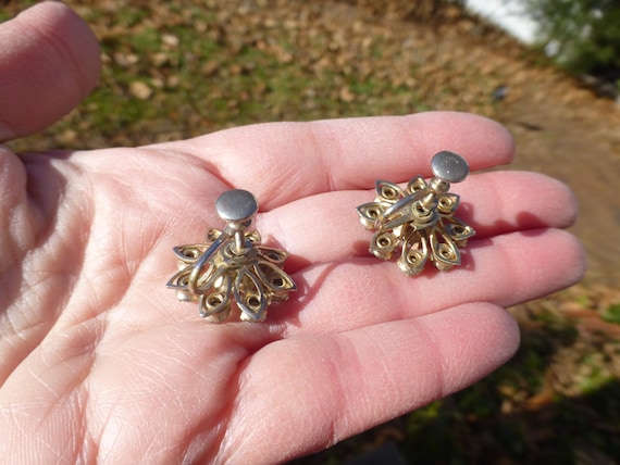1940s Art Deco Blue Stone Gold Filled Floral Earr… - image 3