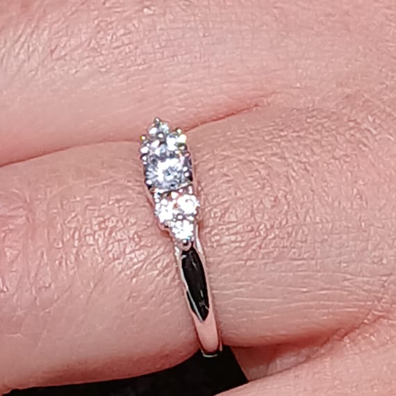 Vintage Solid 10k White Gold Multiple Stone Ring,… - image 1