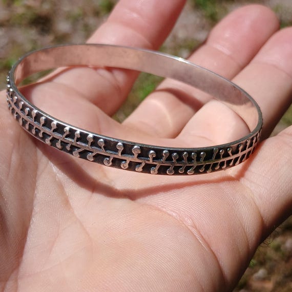 Bold Modernist Vintage Solid Sterling Silver Bang… - image 3