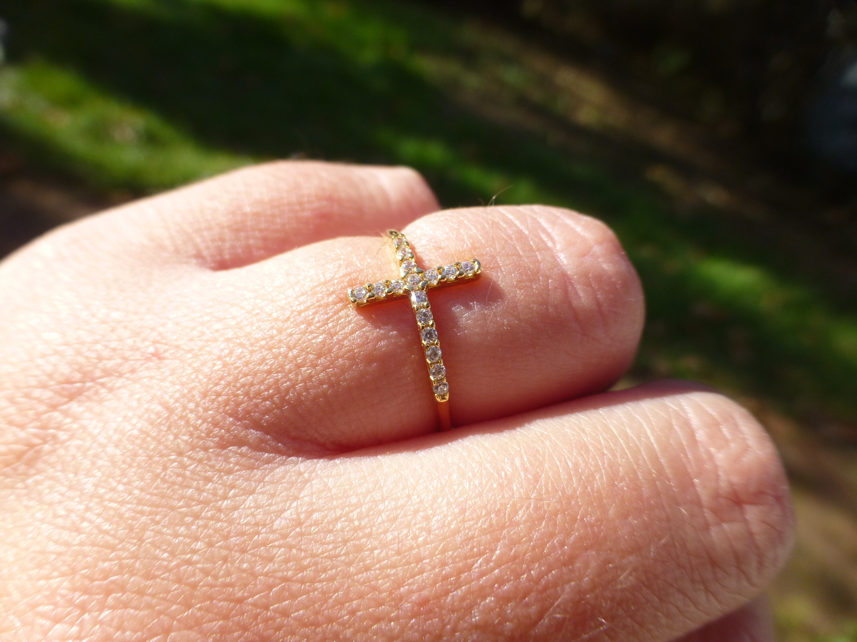 Vintage Solid 14k Gold Diamond Cross Band Ring, Stunning Ring of Faith,  Size 7.5, Everyday Piece, WOW - Etsy