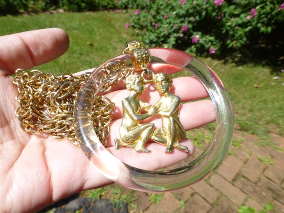 Bold Lucite People Vintage 1960s Gold Filled Neck… - image 1