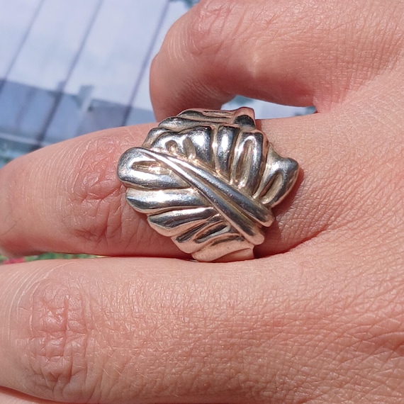 Vintage Leaf Pattern Solid Sterling Silver Bold P… - image 1