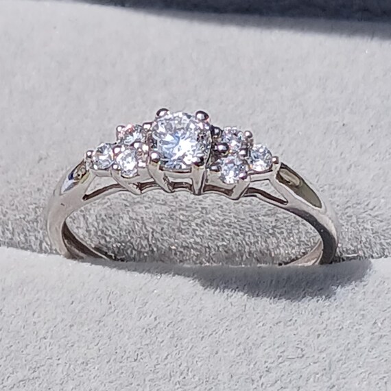 Vintage Solid 10k White Gold Multiple Stone Ring,… - image 2