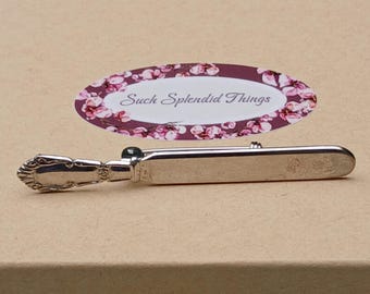 Seltene antike viktorianische Page Turner Weißmetall Brosche, ungewöhnliches antikes Stück, einzigartiges Design, schöne Größe, Wow
